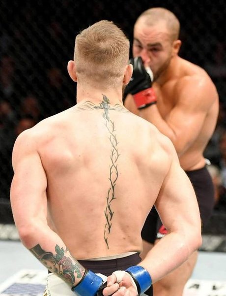 ufc嘴炮康纳身上到底有多少 纹身 都代表