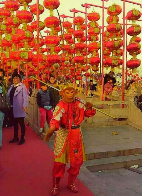 新年快到了!逛 庙会 捏面人 中国糖画 还记得过