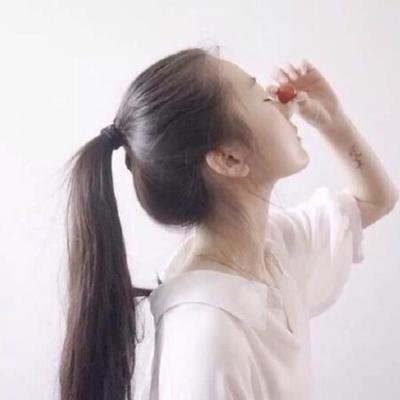 qq头像女生 背影闺蜜两张分开