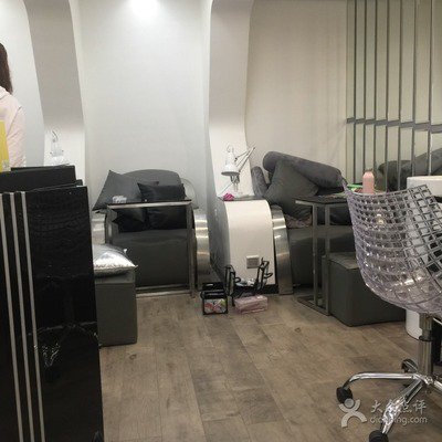 The One美容美发世茂店 360图片