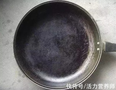 不粘锅涂层有毒吗