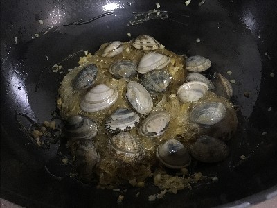 蛤蜊粉丝煲做法大全家常