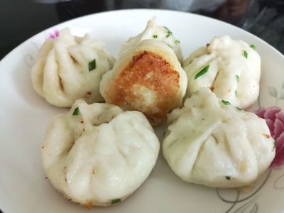 黄豆芽香菇包子