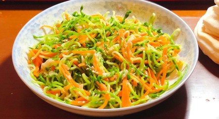 豆苗拌豆腐丝