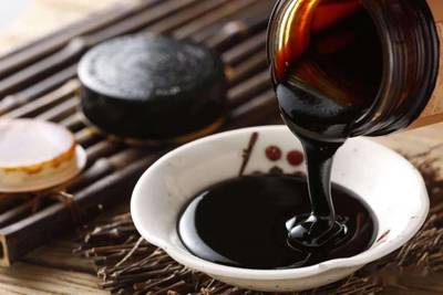 嗓子疼痰中带血是怎么回事