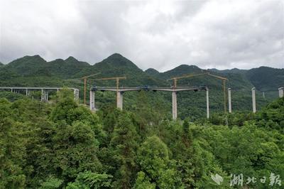 恩施土家族苗族自治州鋼結構施工（關于恩施土家族苗族自治州鋼結構施工的一些信息）