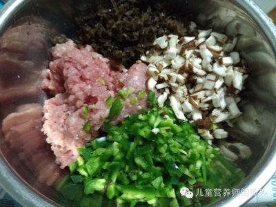 洋葱香菇猪肉包子的做法