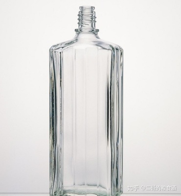 酒可以用塑料瓶装吗