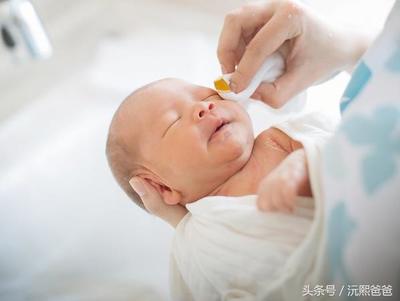喂奶粉好还是母乳好