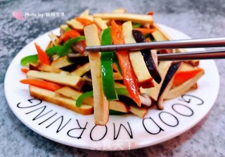 胡萝卜肉丝香菇青椒