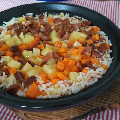 土豆闷饭