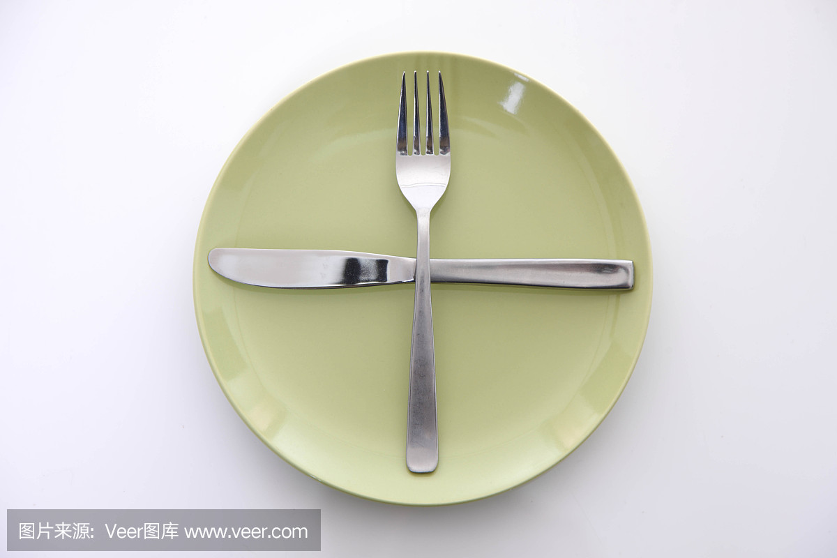 厨房每个盘子放什么菜