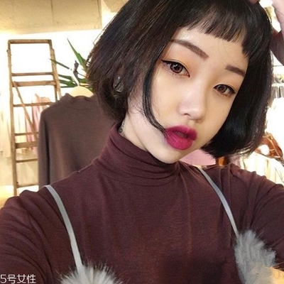 二次元短发发型