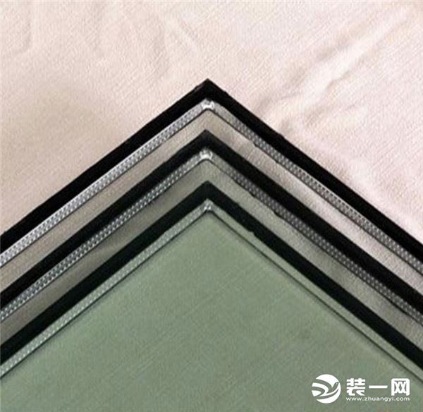 三层玻璃多厚
