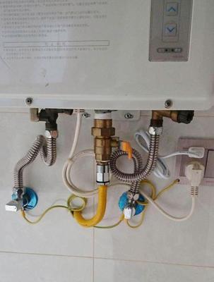 燃气热水器接口