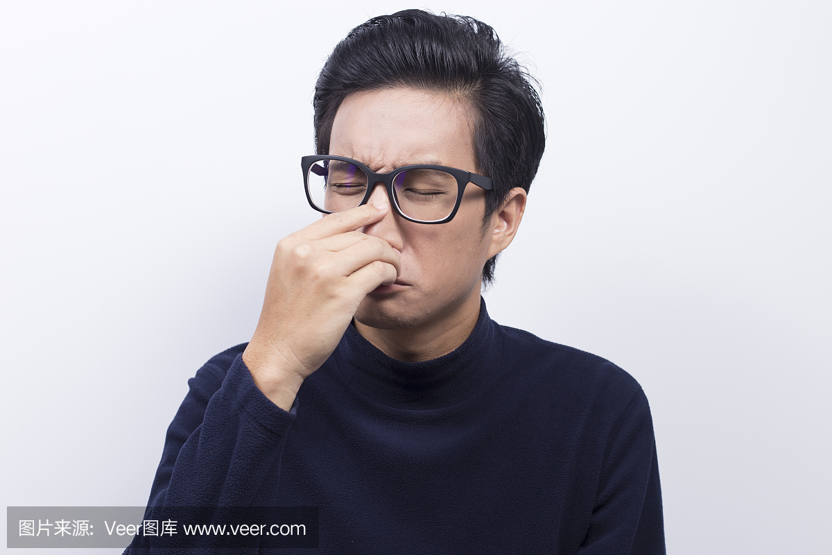 打喷嚏时恶臭怎么治疗
