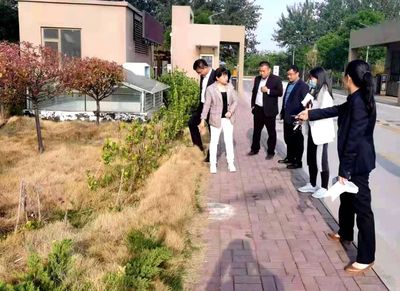 河畔花园物业电话
