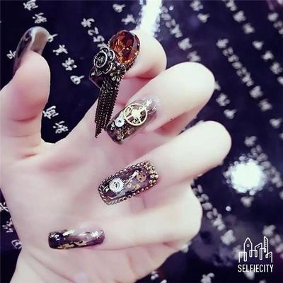 美甲美睫学费