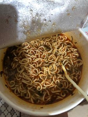 怀孕两个月可以吃泡面吗