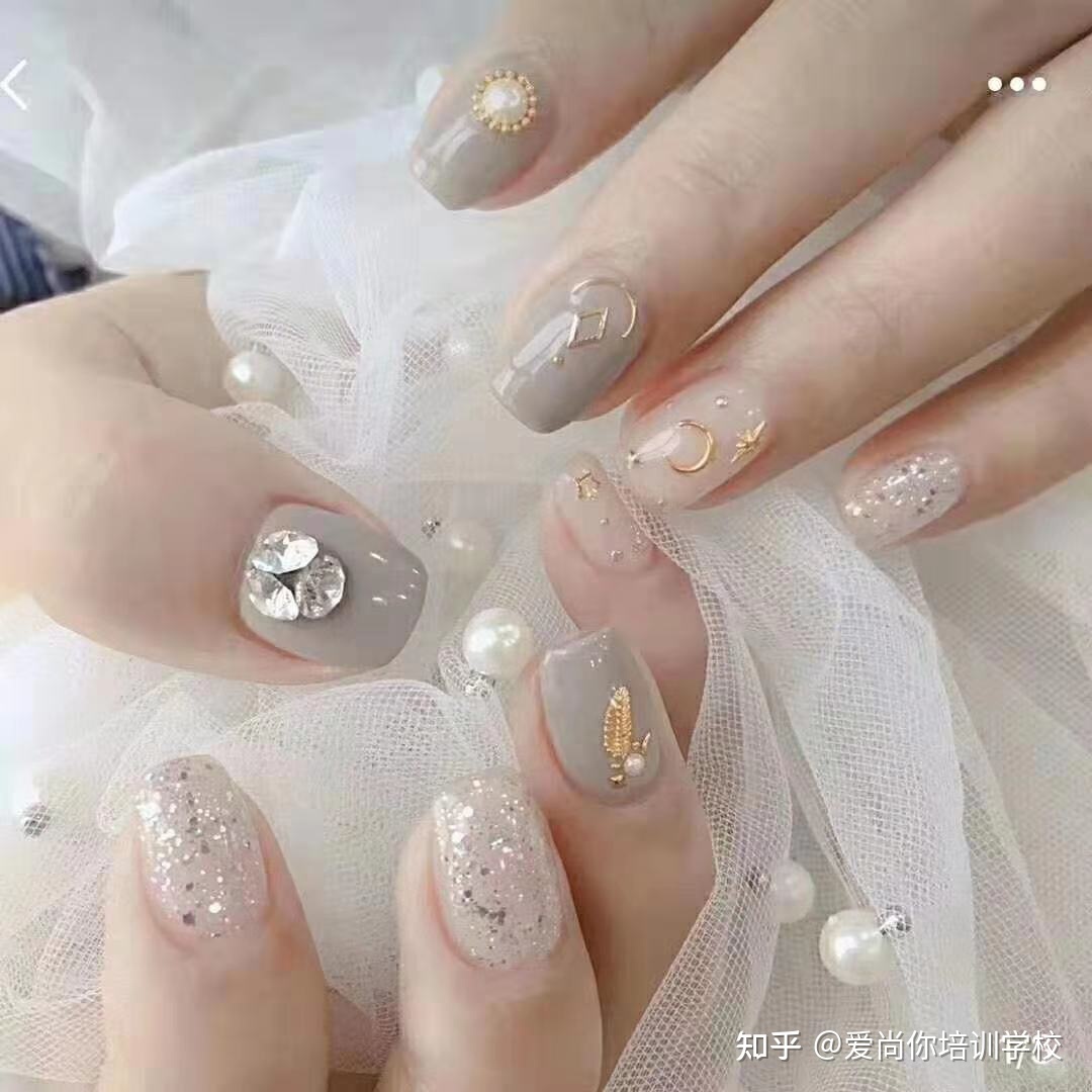 美甲专业培训学校