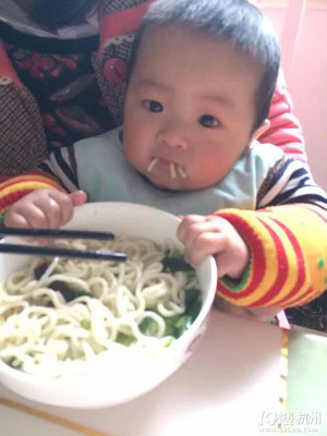 8个月宝宝可以吃面条吗