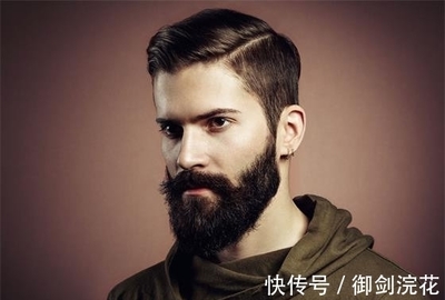 脸型不对称面相