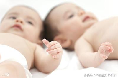双胞胎英文名