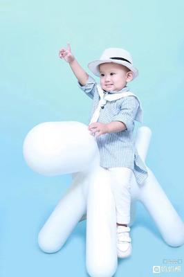 生完孩子几个月可以染头发