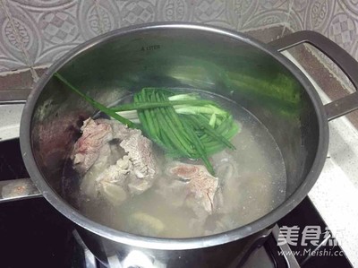 蘑菇炖山药的做法大全家常