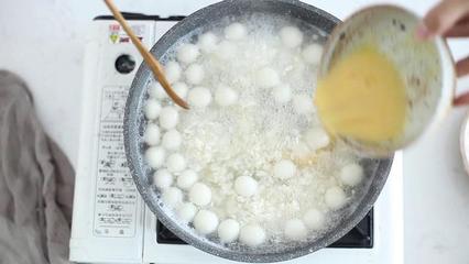 月子里能喝甜酒冲蛋吗
