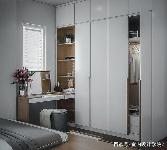 带梳妆台的衣柜