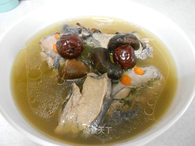 香菇红枣母鸡汤
