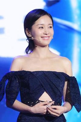 王子文性格