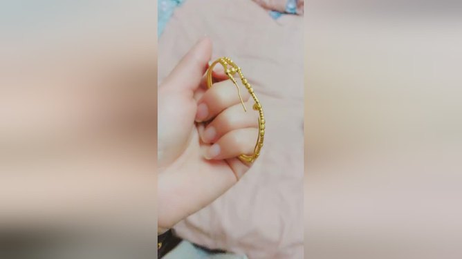 做梦梦到手链断了