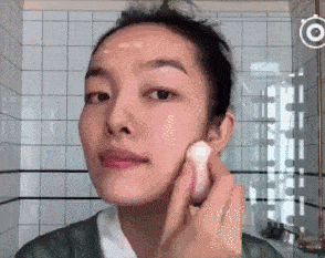 粉底液可以直接涂脸上吗