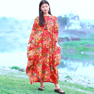 大花裙子,小碎花上衣可以搭配大花裙子?