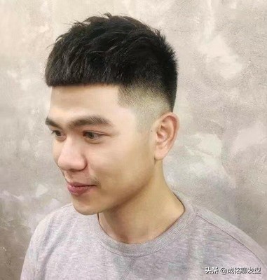 男生短发留长发的过程