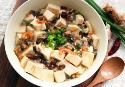 香菇烩豆腐