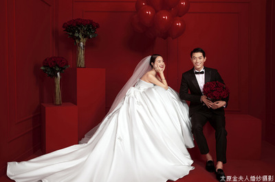 结婚当天要穿什么? 新郎结婚当天穿什么衣服
