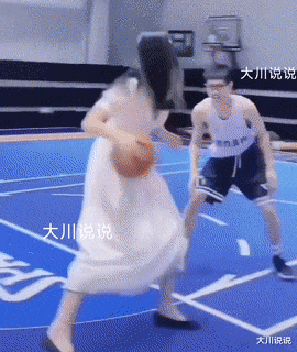 打篮球穿裙子好看吗