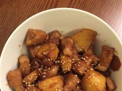 红焖肉炖土豆制作方法
