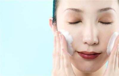 面膜早上敷还是晚上敷