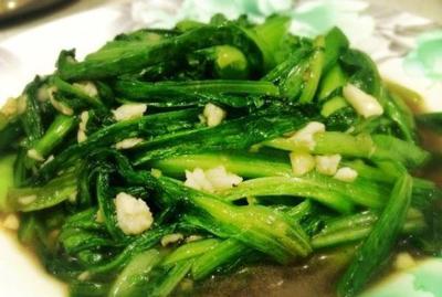凉拌油麦菜用焯水吗
