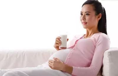 孕妇应该喝什么牛奶