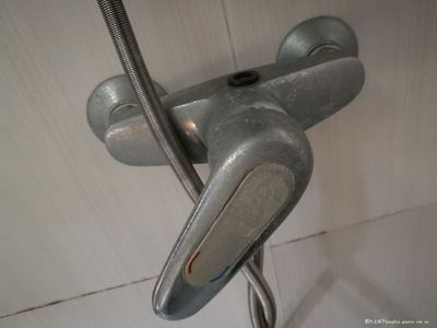 热水器混水阀在哪