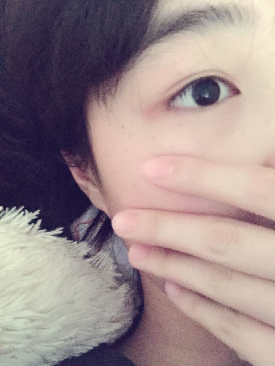贴双眼皮睡觉
