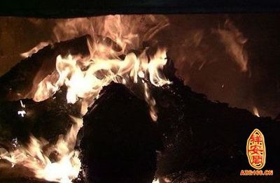 做梦梦到火是什么意思周公解梦