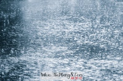 解梦梦见下雨