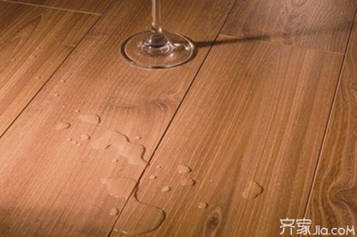 地板泡水了怎么办