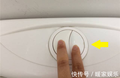 马桶两个按钮如何区分